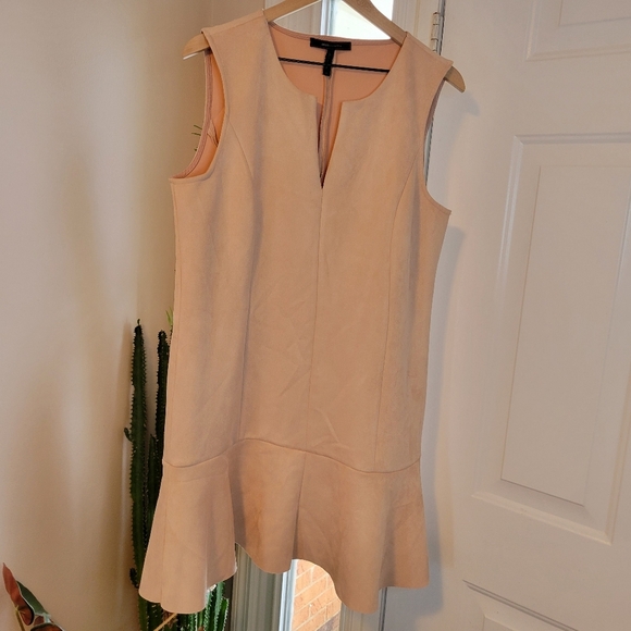 BCBGMAXAZRIA Blush Pink Sleeveless Soft Faux Leather Ruffle Bottom Dress, Size L - Picture 2 of 9